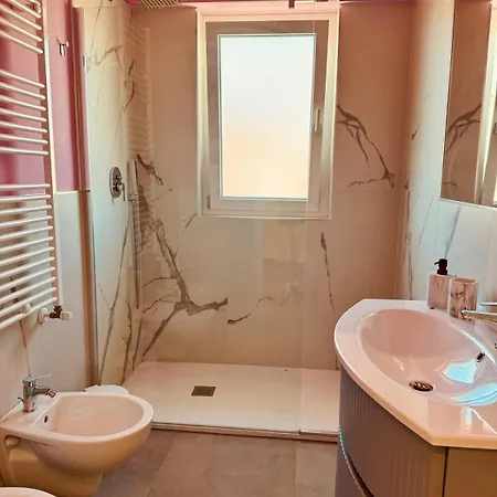 La Bella Factory アパート カステル・ディ・サングロ